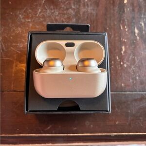 Technics True Wireless Earbuds with Charging Case - Champagne